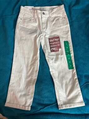 Jessica Simpson Cream Cropped Ankle Jeans